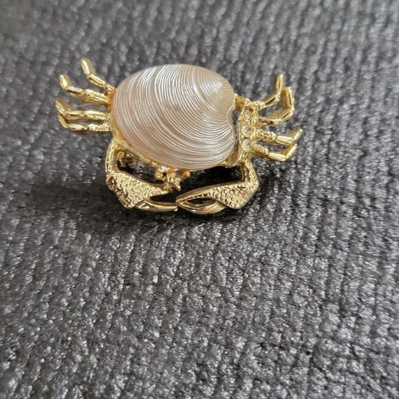 Gold-Tone Crab Brooch With Faux Pearl Shell - Picture 2 of 4